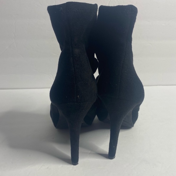 BCBG black Slouchy heeled Ankle Boots size 7.5 - Picture 4 of 13